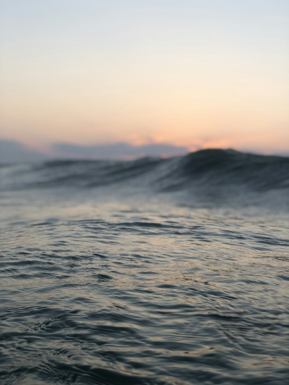 close-up photo of body of water during daytime