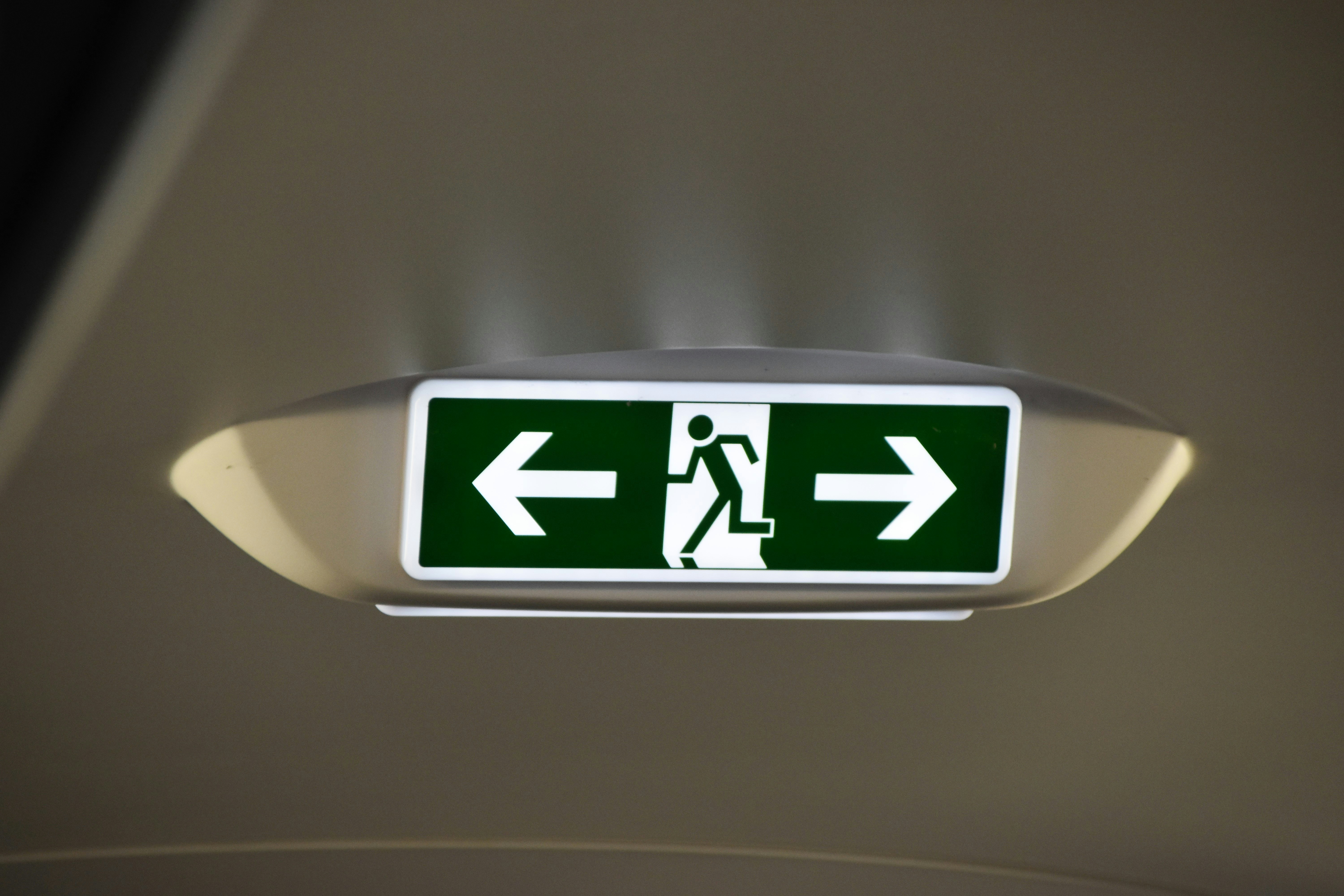 green and white left and right arrow sign, 