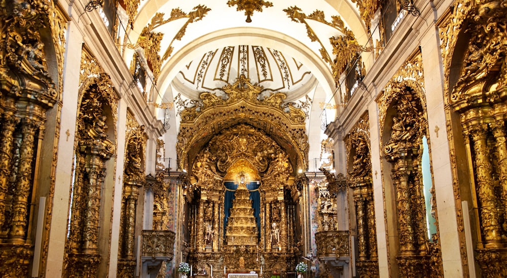 dome building interior