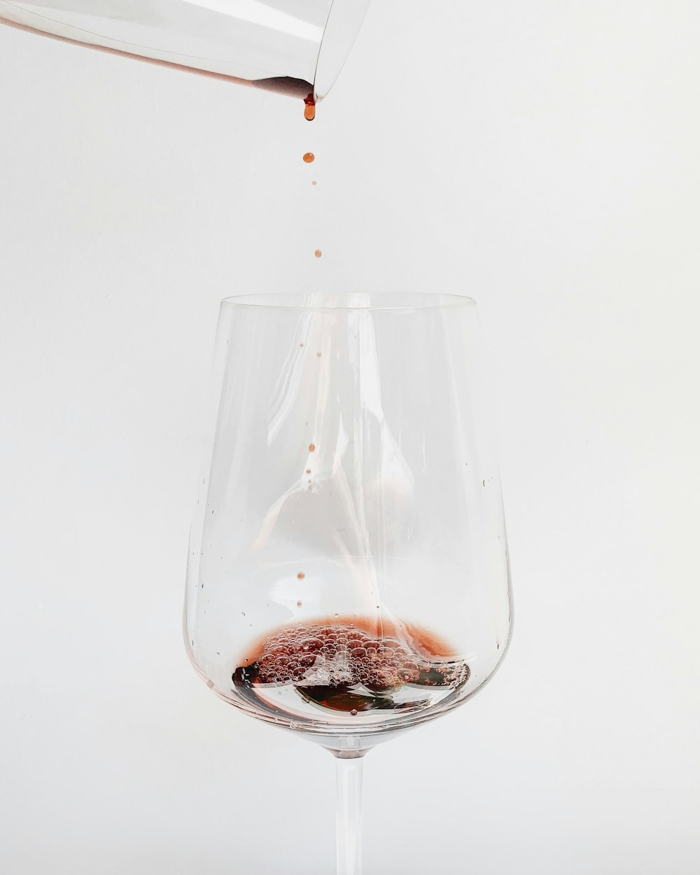 verre à vin transparent