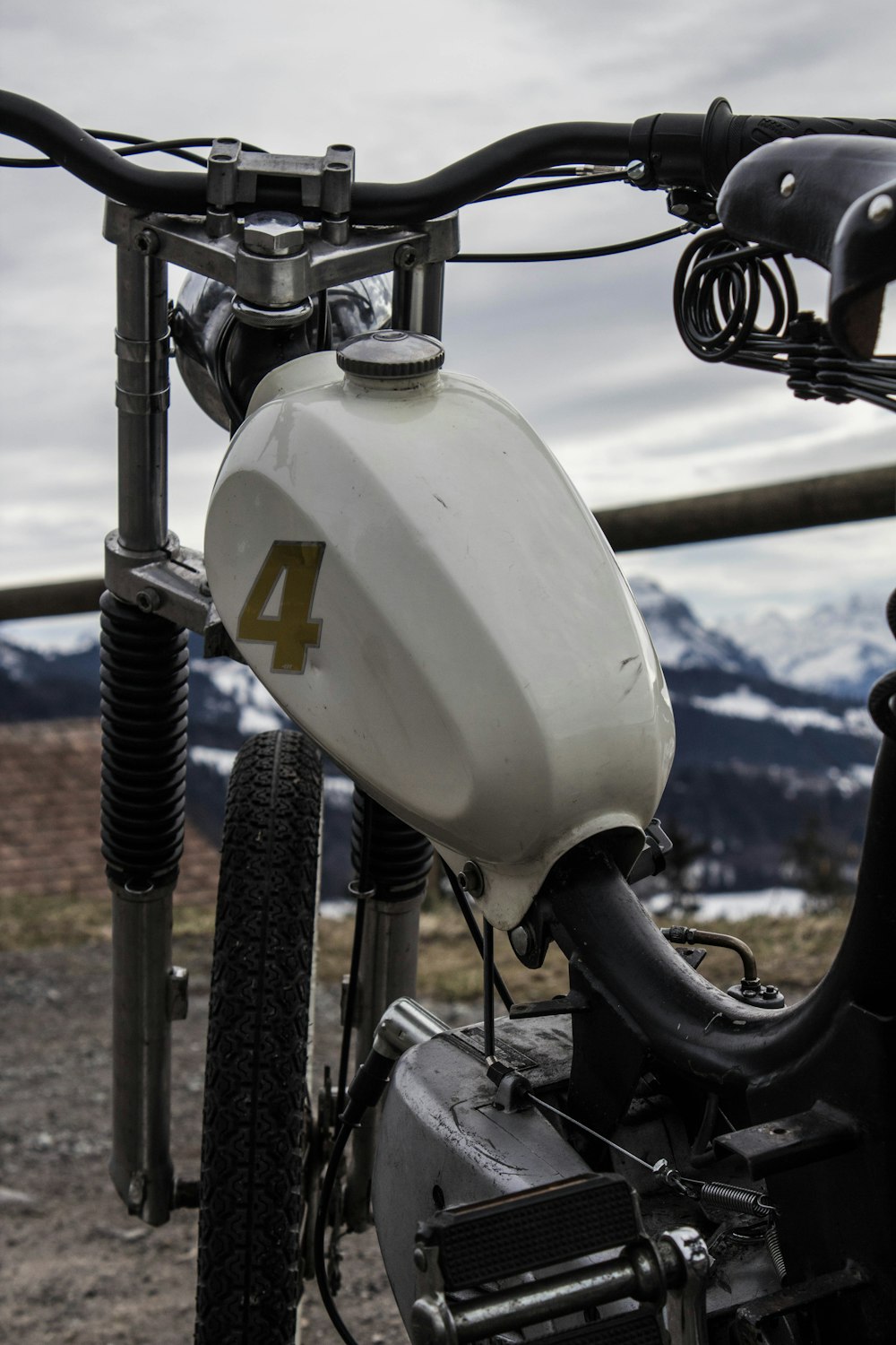 white and black cruiser bike