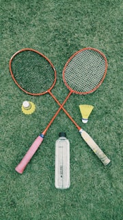 【2026年最新】ダブルス向けバドミントンラケットの選び方とおすすめ4選
