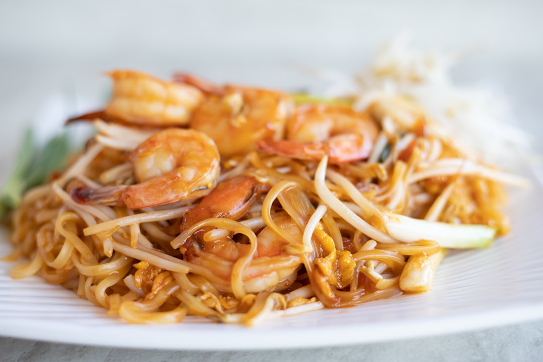cooked shrimp food,
