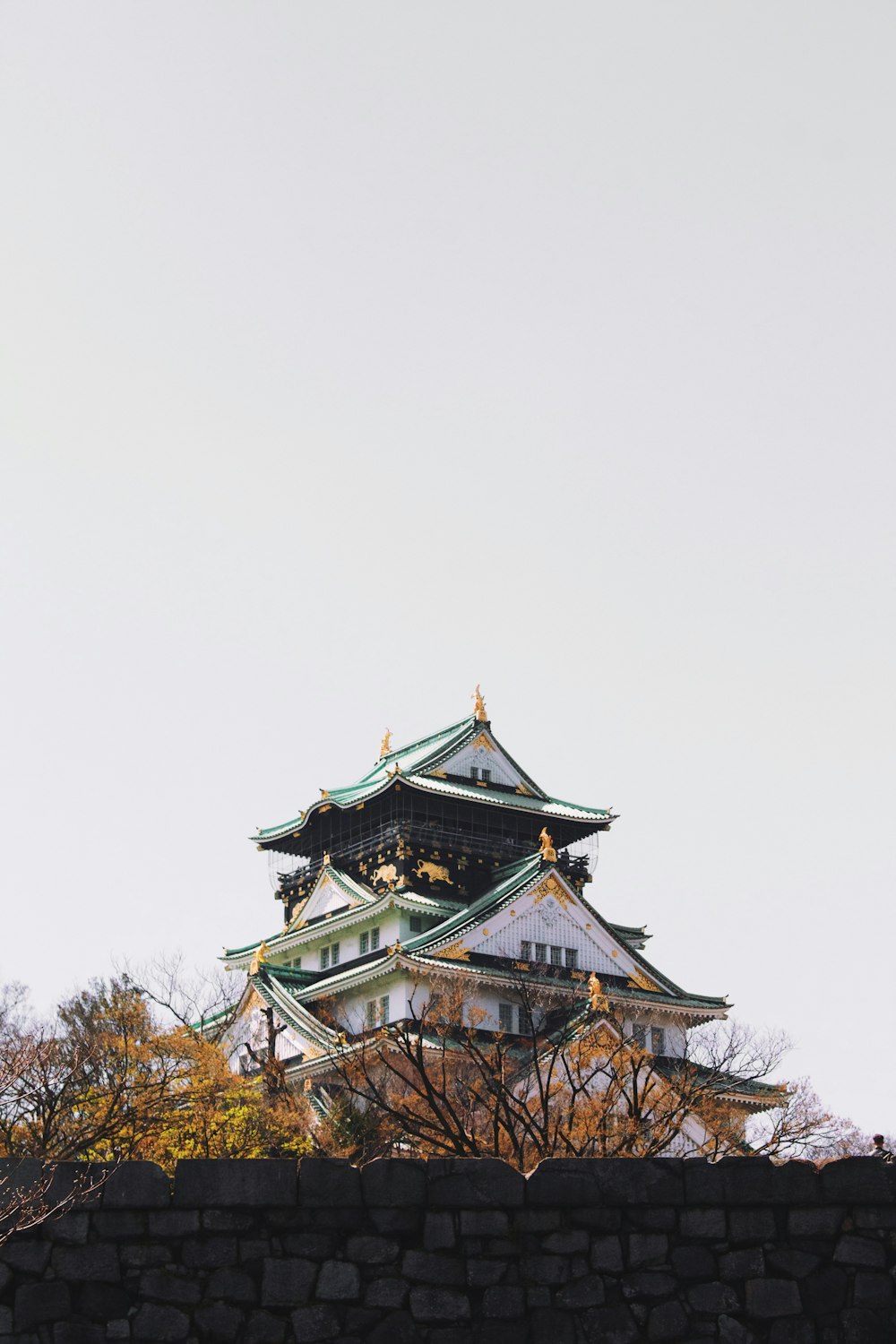 blue and white pagoda building