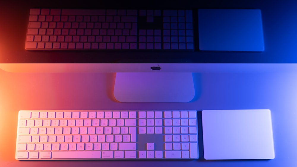 white smart keyboard