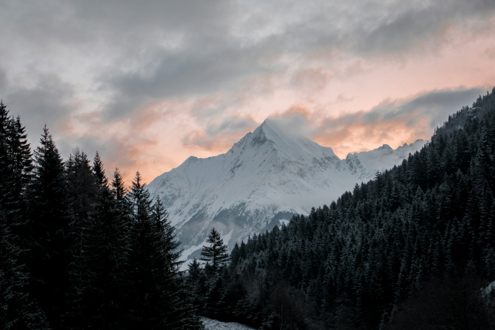 Nikon D5500 + Nikon AF-S Nikkor 24-70mm F2.8E ED VR sample photo. White snow capped mountain photography