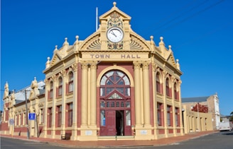 View of the Forchheim town hall on a sunny day, highlighting its historic architecture.