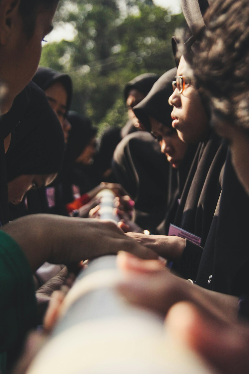 woman wearing black hijab