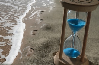 Hourglass meditation