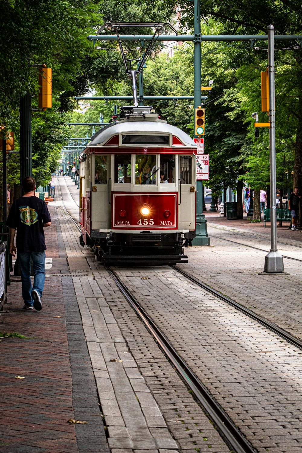 whit and red train