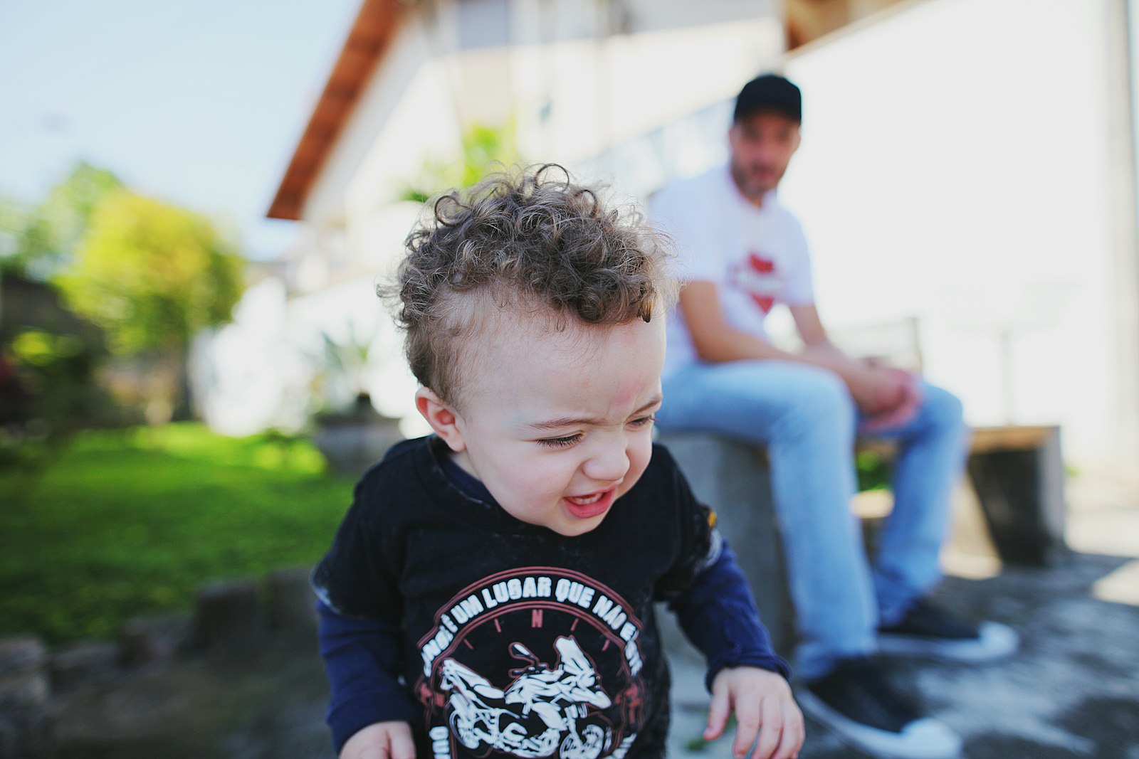 Canon EOS 5D Mark II + Sigma 24mm F1.4 DG HSM Art sample photo. Man watching toddler walking photography