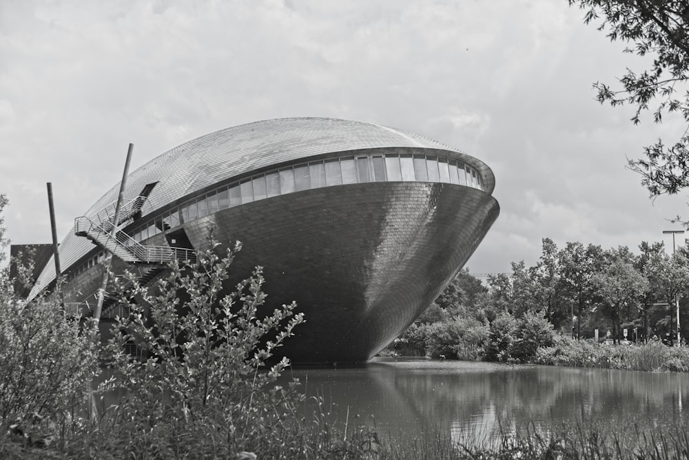 a boat sitting on top of a body of water