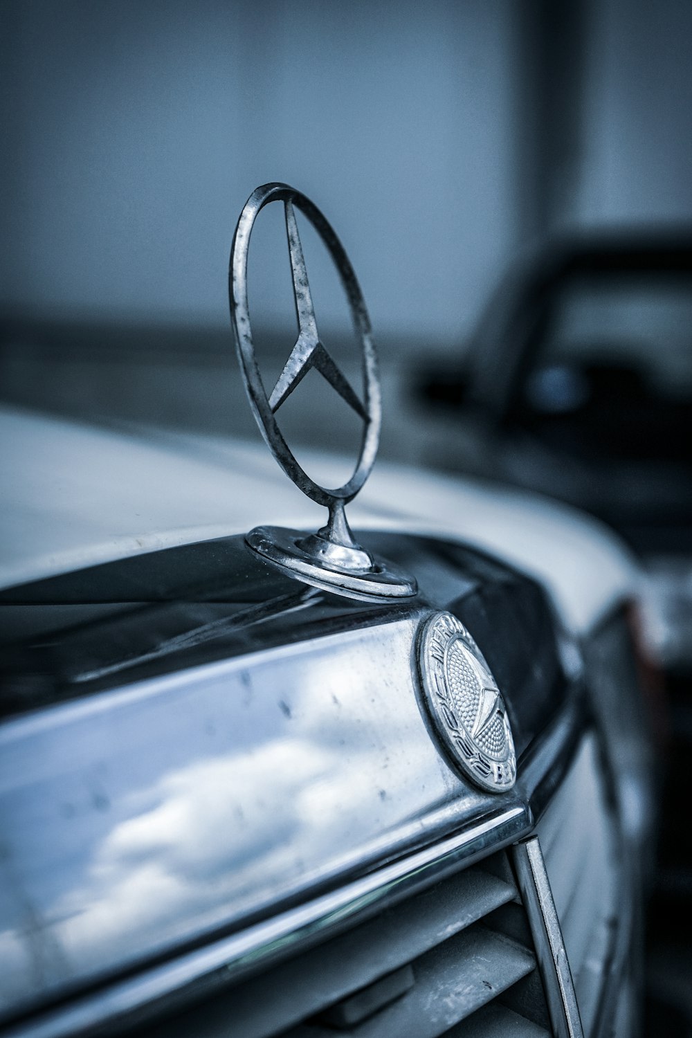 Mercedes-Benz Verzierung auf der Motorhaube