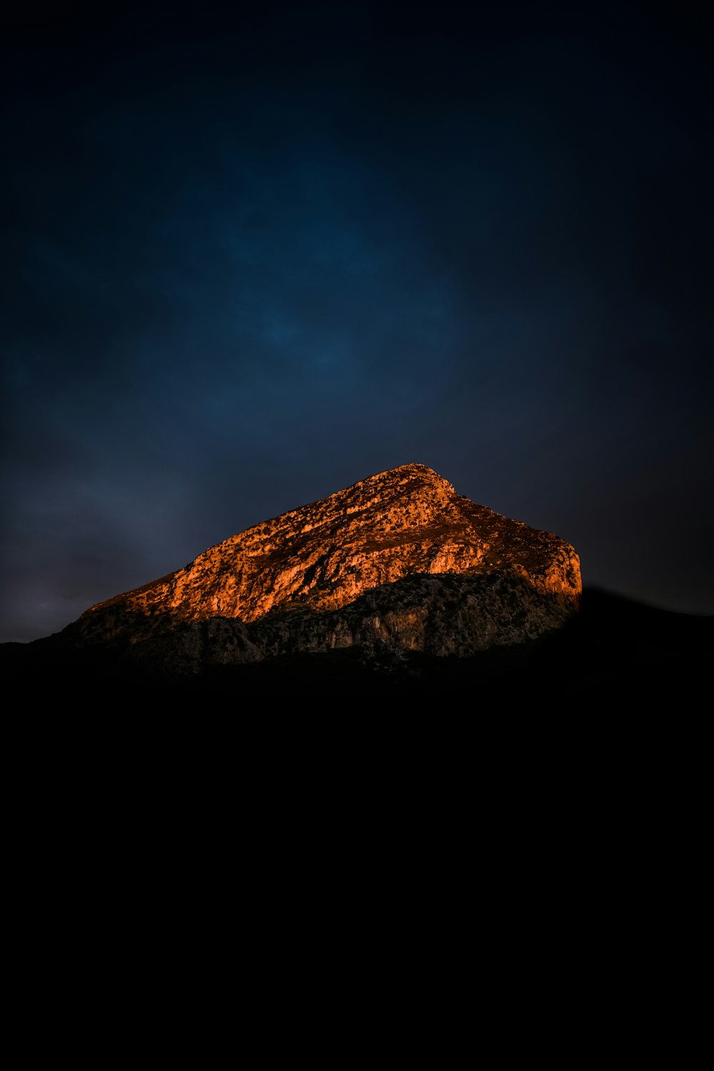 icy mountain scenery