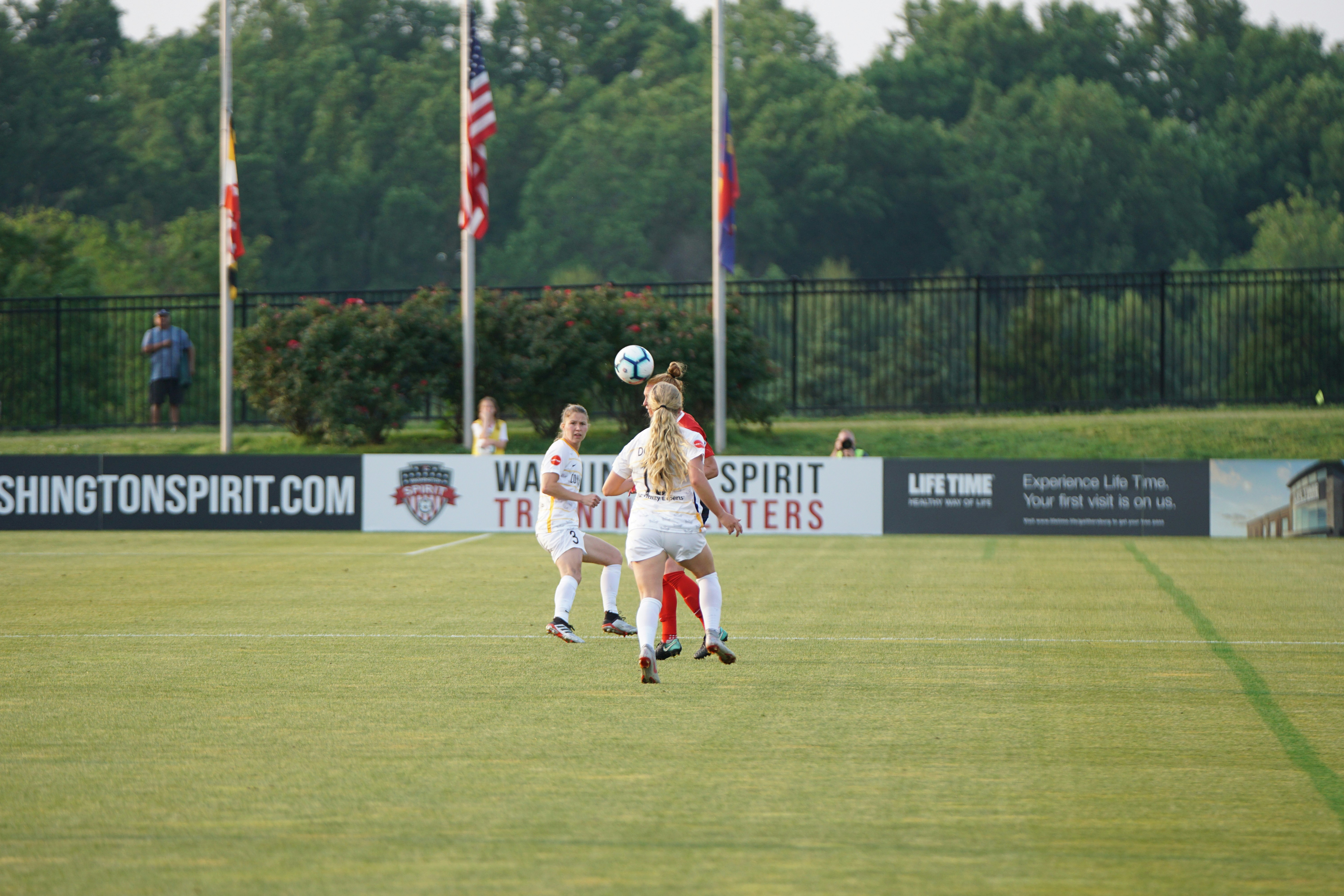 体育场景配图（资料示意）