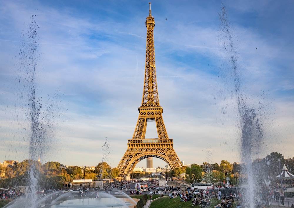 茶色のエッフェル塔、パリ、フランス