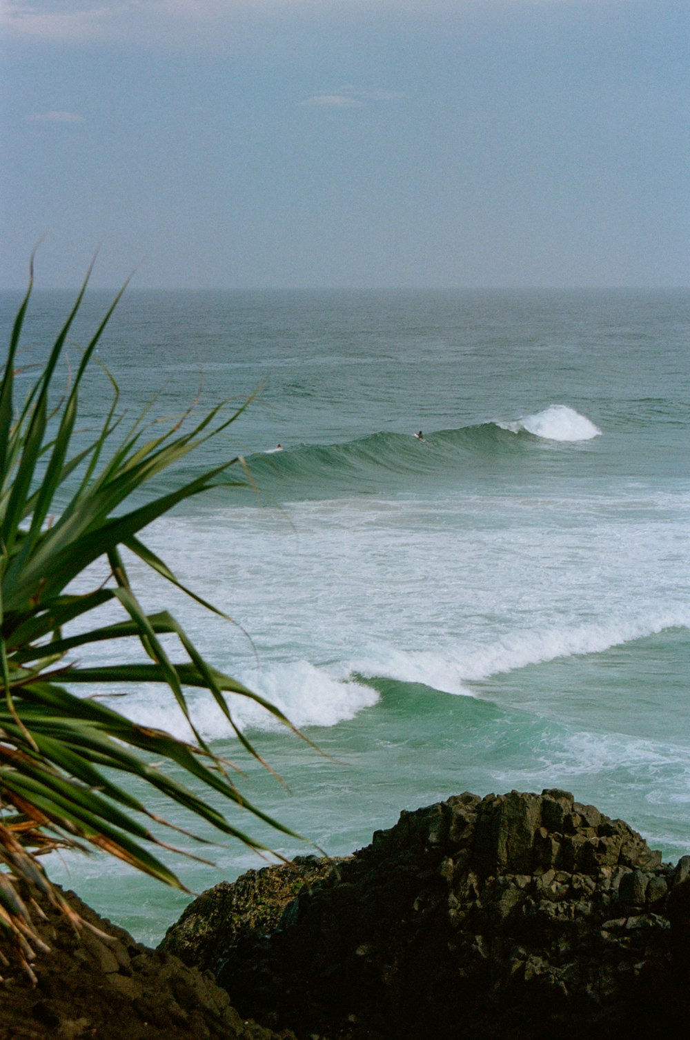 photography of ocean waves during daytime