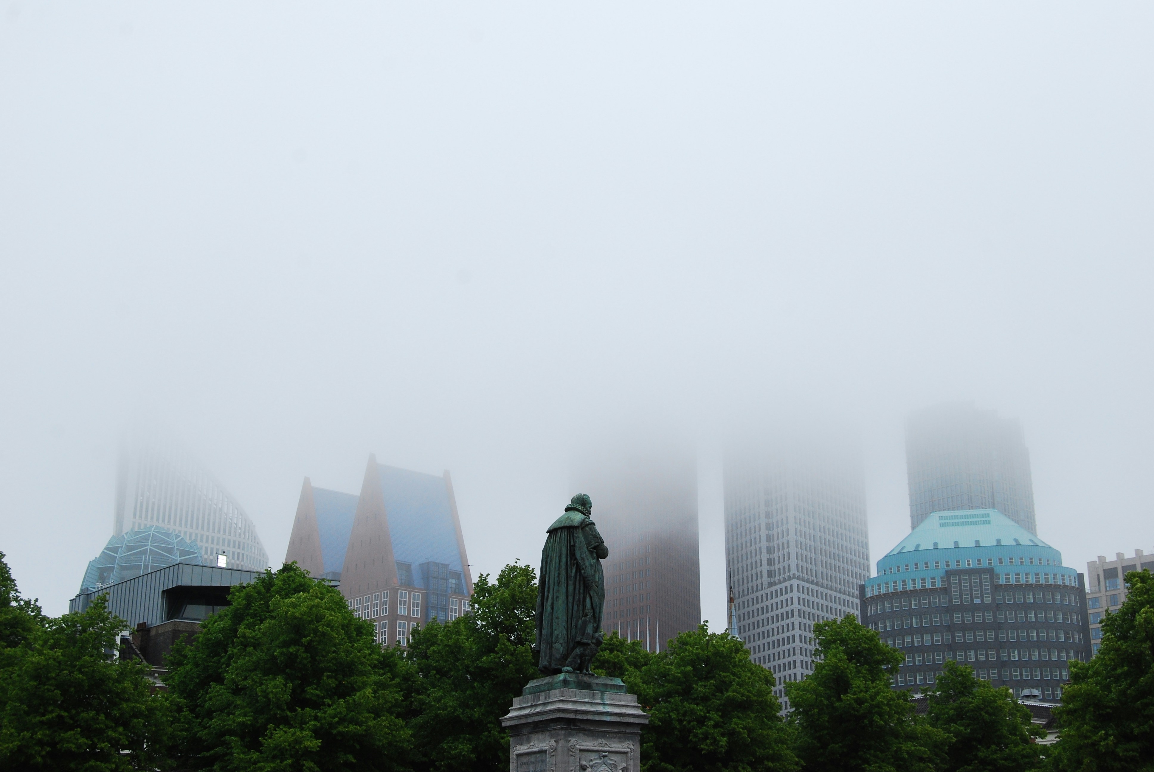 Edge Nowcasting for Cities in 2026: An Operational Playbook for Real-Time Weather Decisions