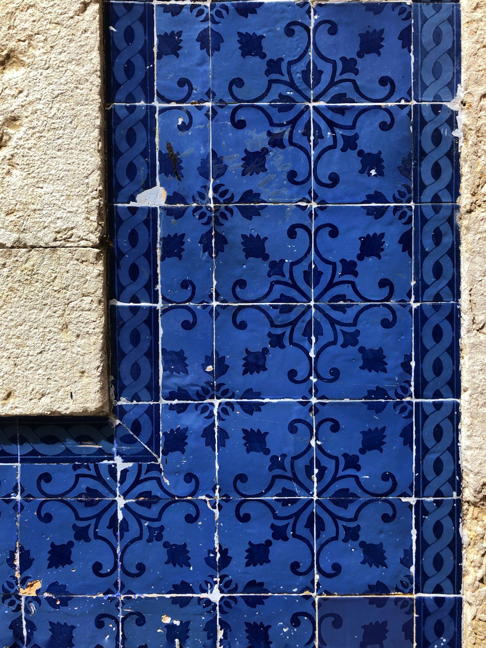 blue floral ceramic floor tiles