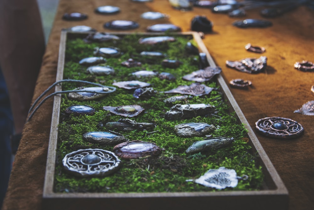 round silver-colored accessories