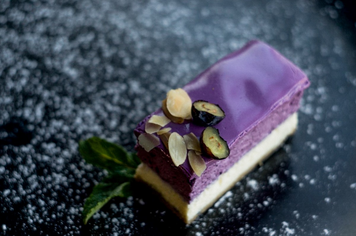 How Do You Balance Ube Lemon and Blackberry Flavors in a Cake?