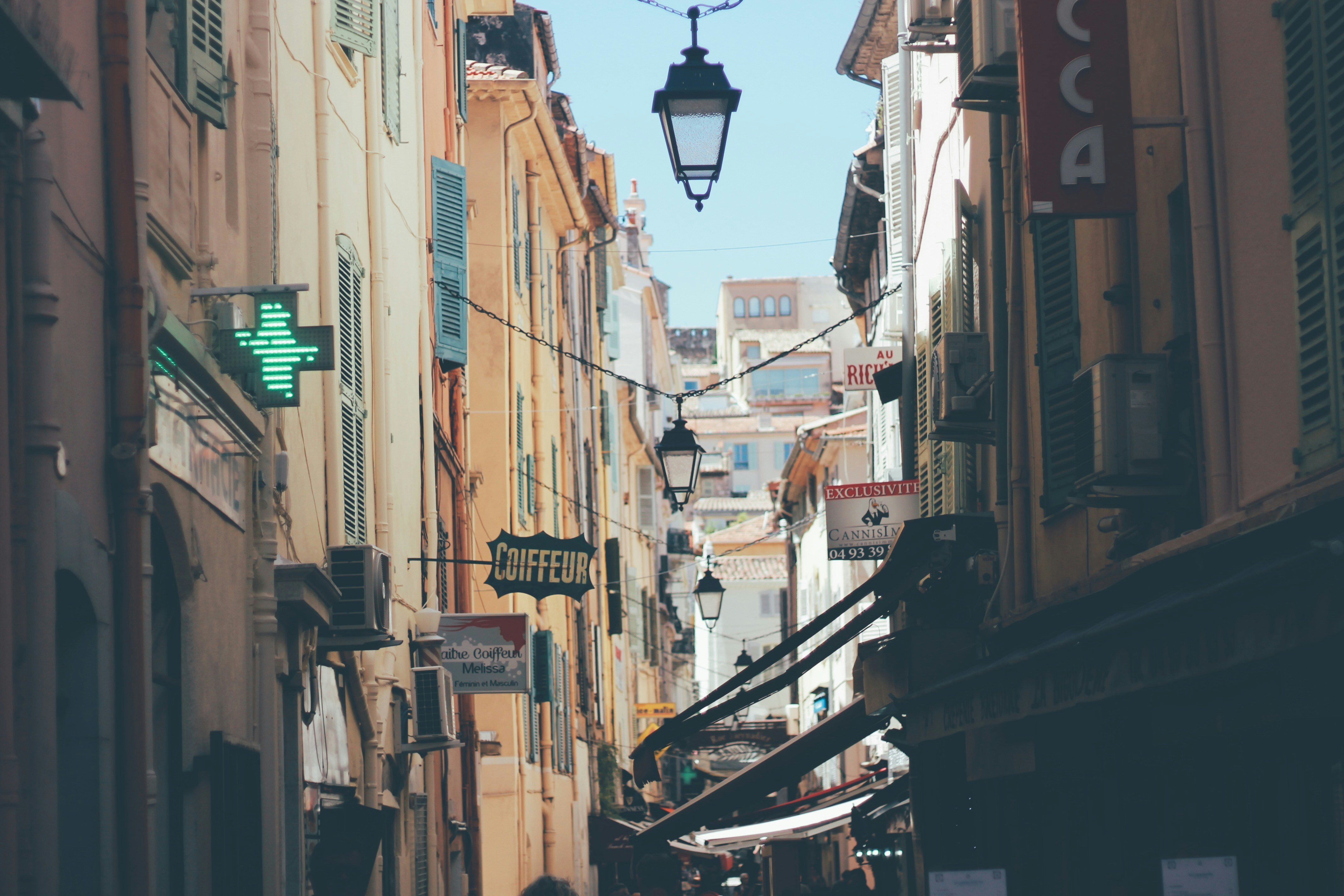 Photo by rhiannonelliott