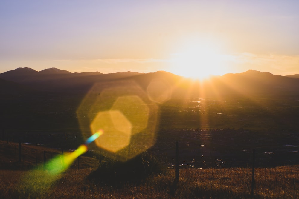 landscape photo of mountain during daytime