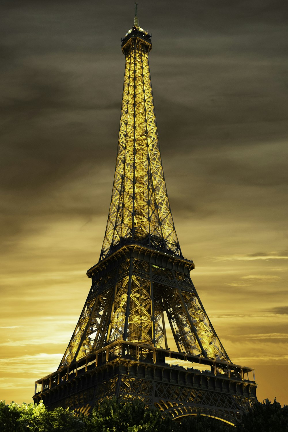 architectural photography of Paris Eiffel Tiwer