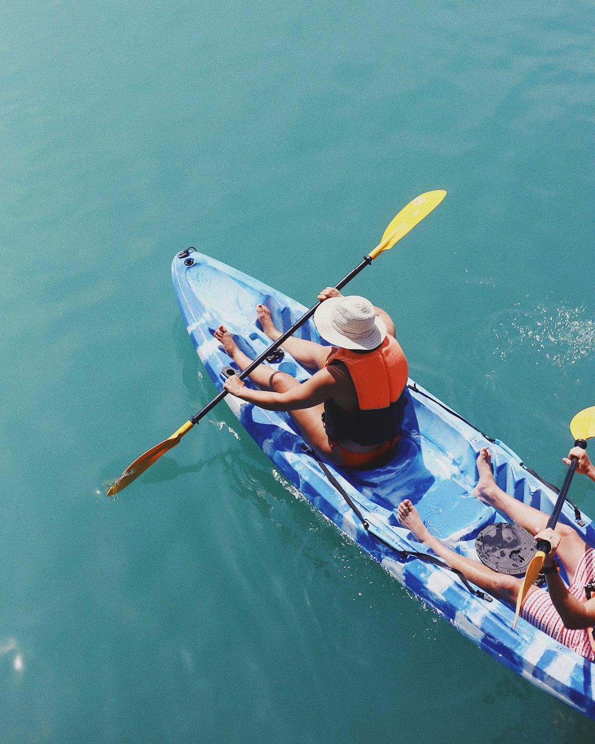 What to Wear When Kayaking in the Summer?