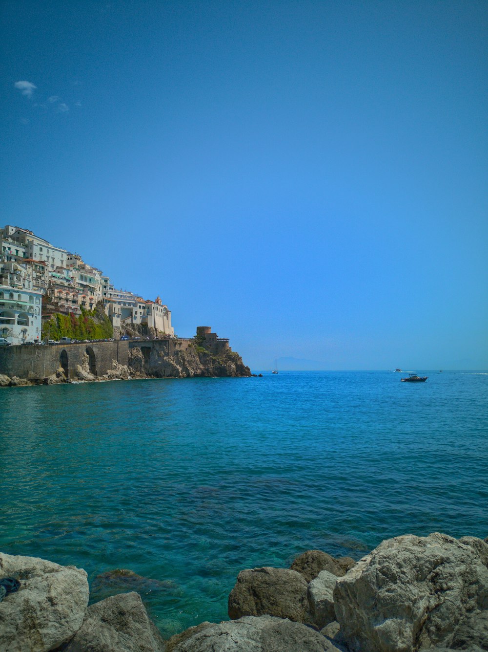 ocean near rocks