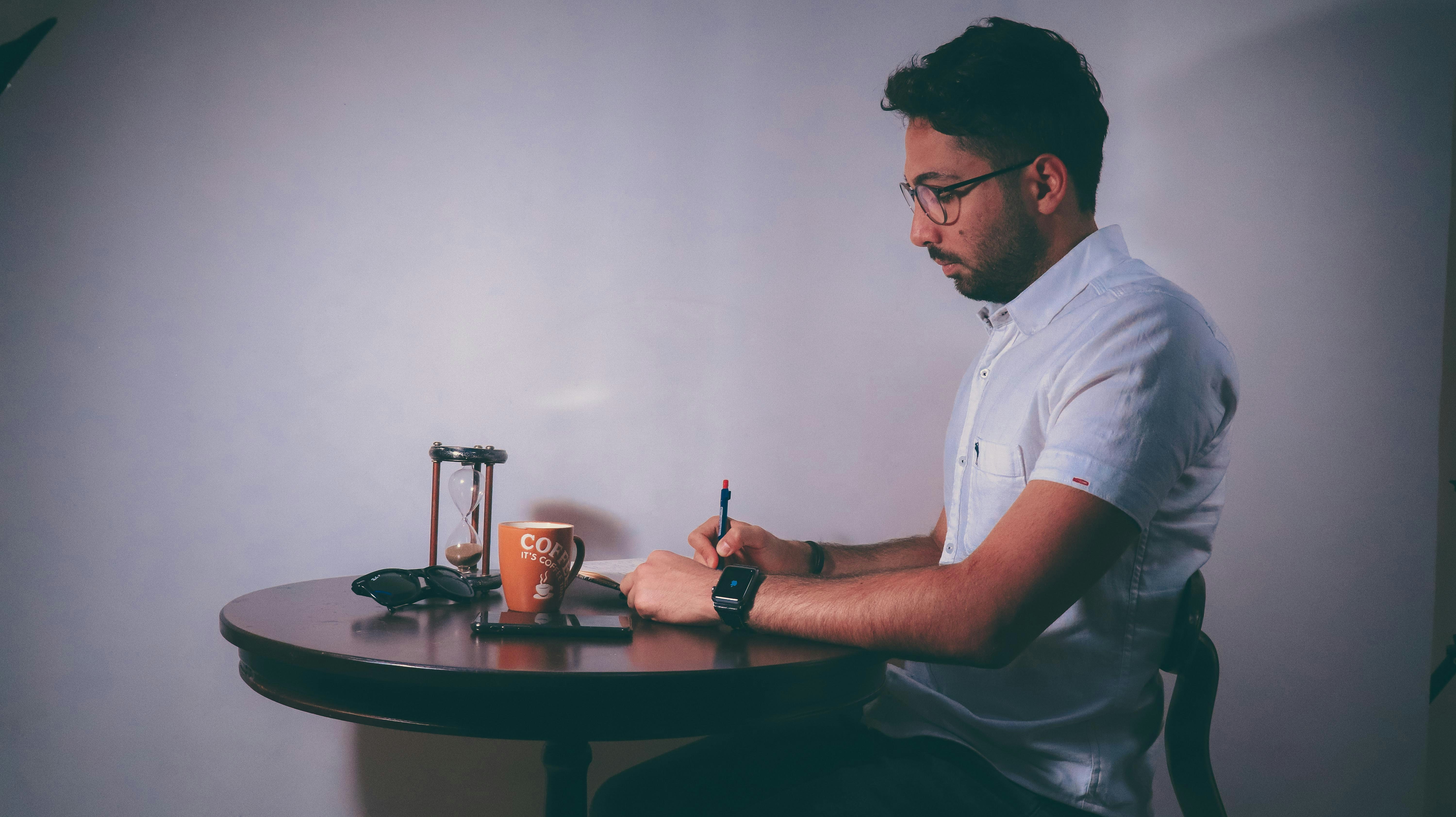 Overwhelmed entrepreneur