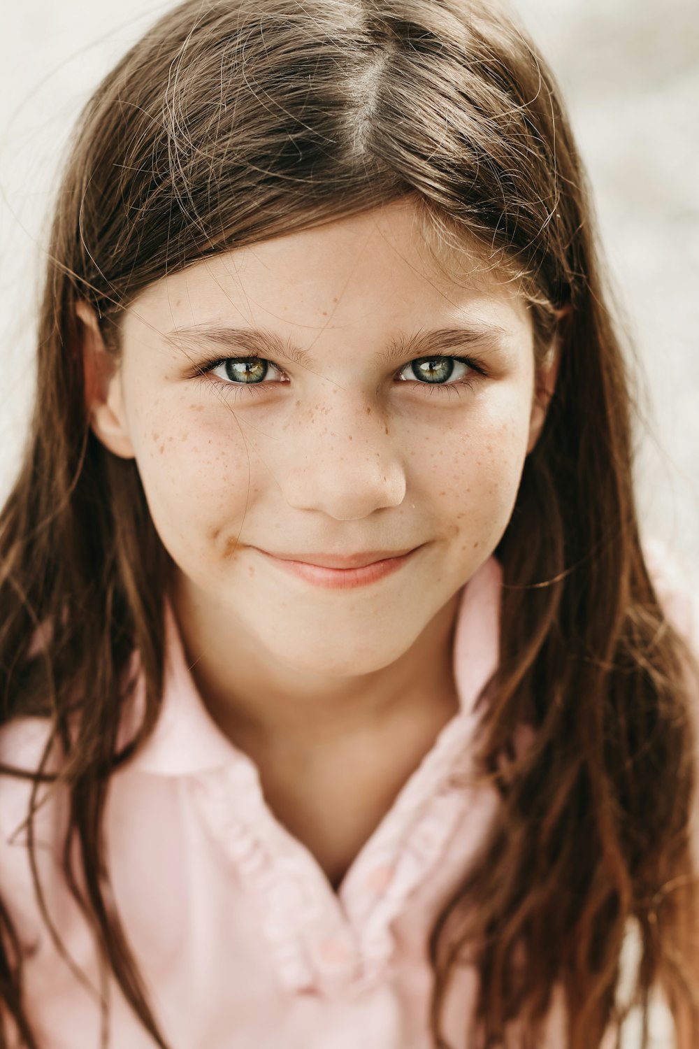 girl wearing pink shirt photo