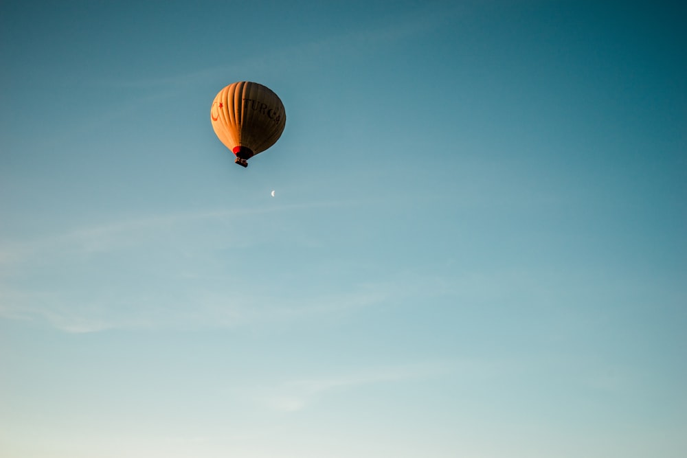 orange and red hot air balloon