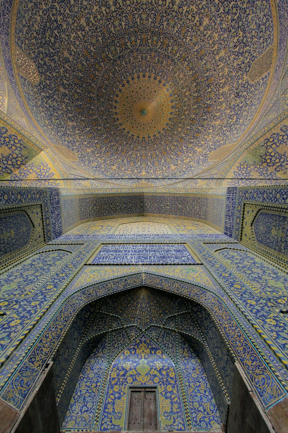 low angle view of Gothic ceiling of building