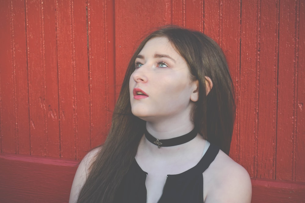 woman wearing black top