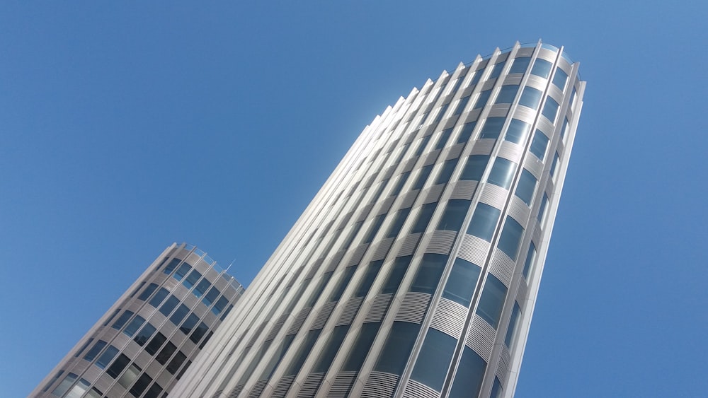 high-rise building under blue sky