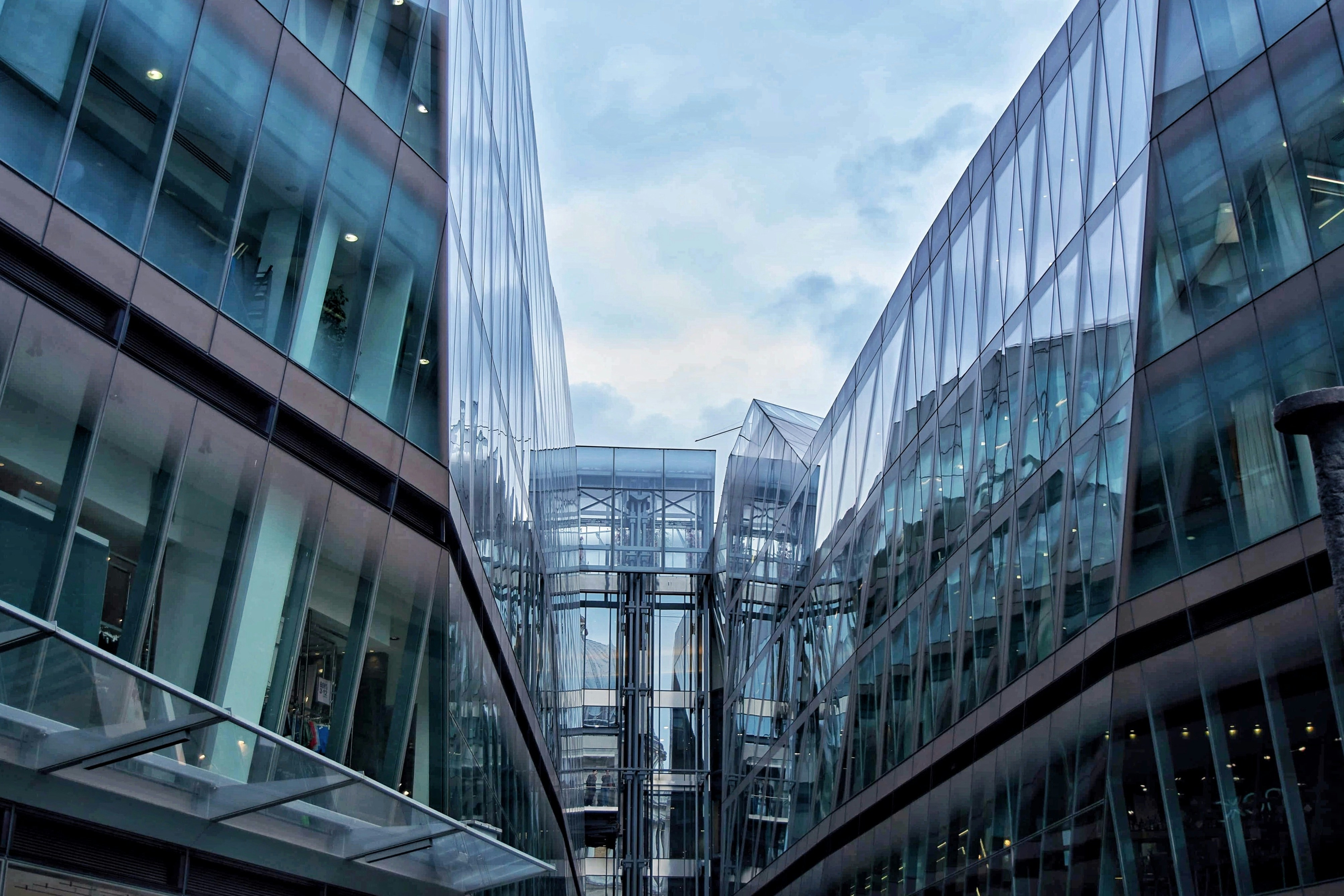 Photo by gabrielatorzsa