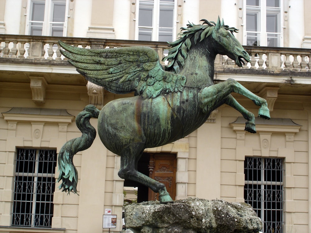 gray pegasus statue