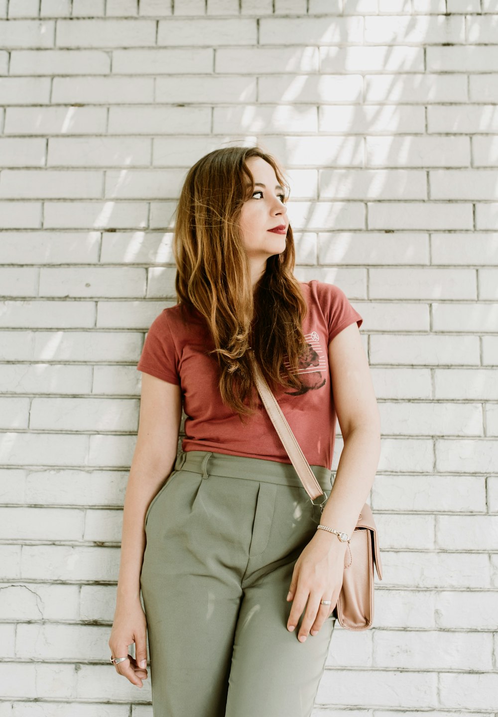 woman wearing pink shirt