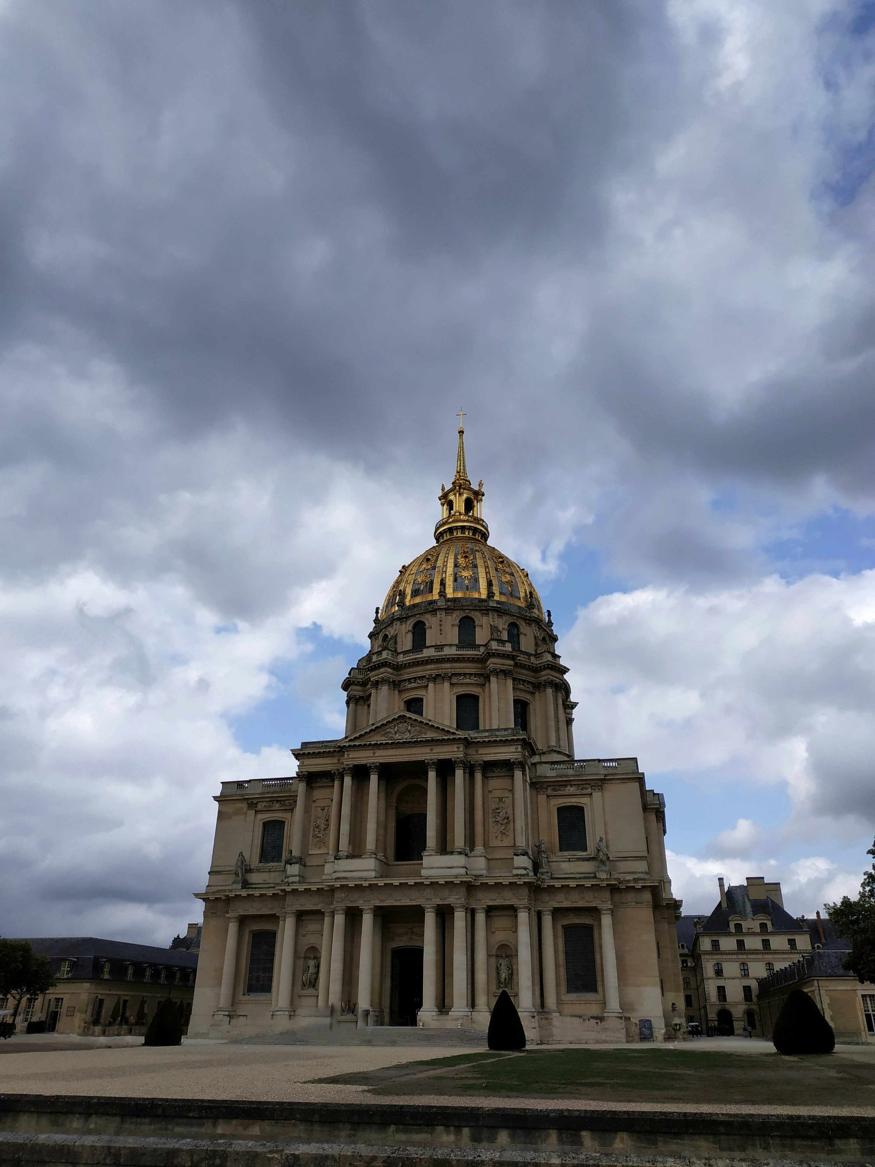 brown and beige building
