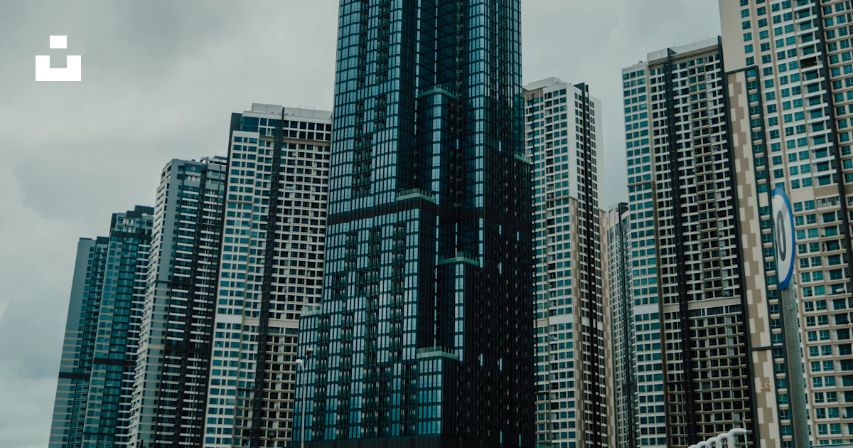 Grey mirror high rise buildings photo – Free Grey Image on Unsplash