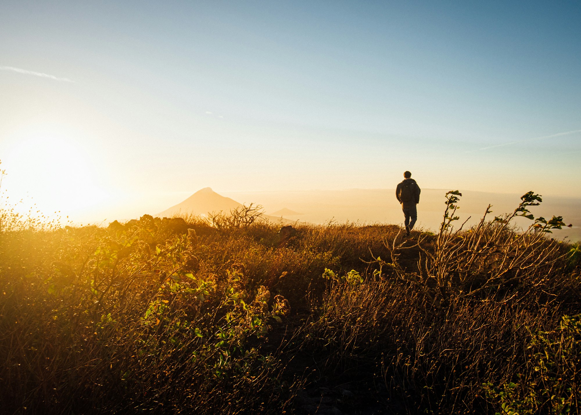 Sunrise hike up Volcan El Hoyo