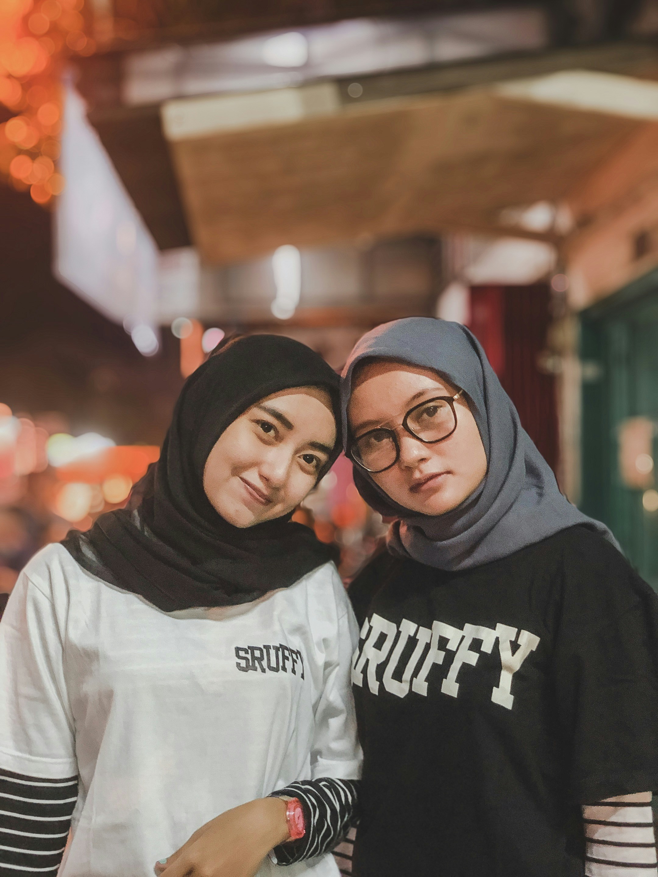 photo-1559927763-1a50208d7bfd?ixid=M3wxMjA3fDB8MXxzZWFyY2h8MTZ8fCUyMGNhbGwlMjBnaXJscyUyMGFpemF3bHxlbnwwfHx8fDE3NTEzNTk5MDR8MA\u0026ixlib=rb-4.1.0