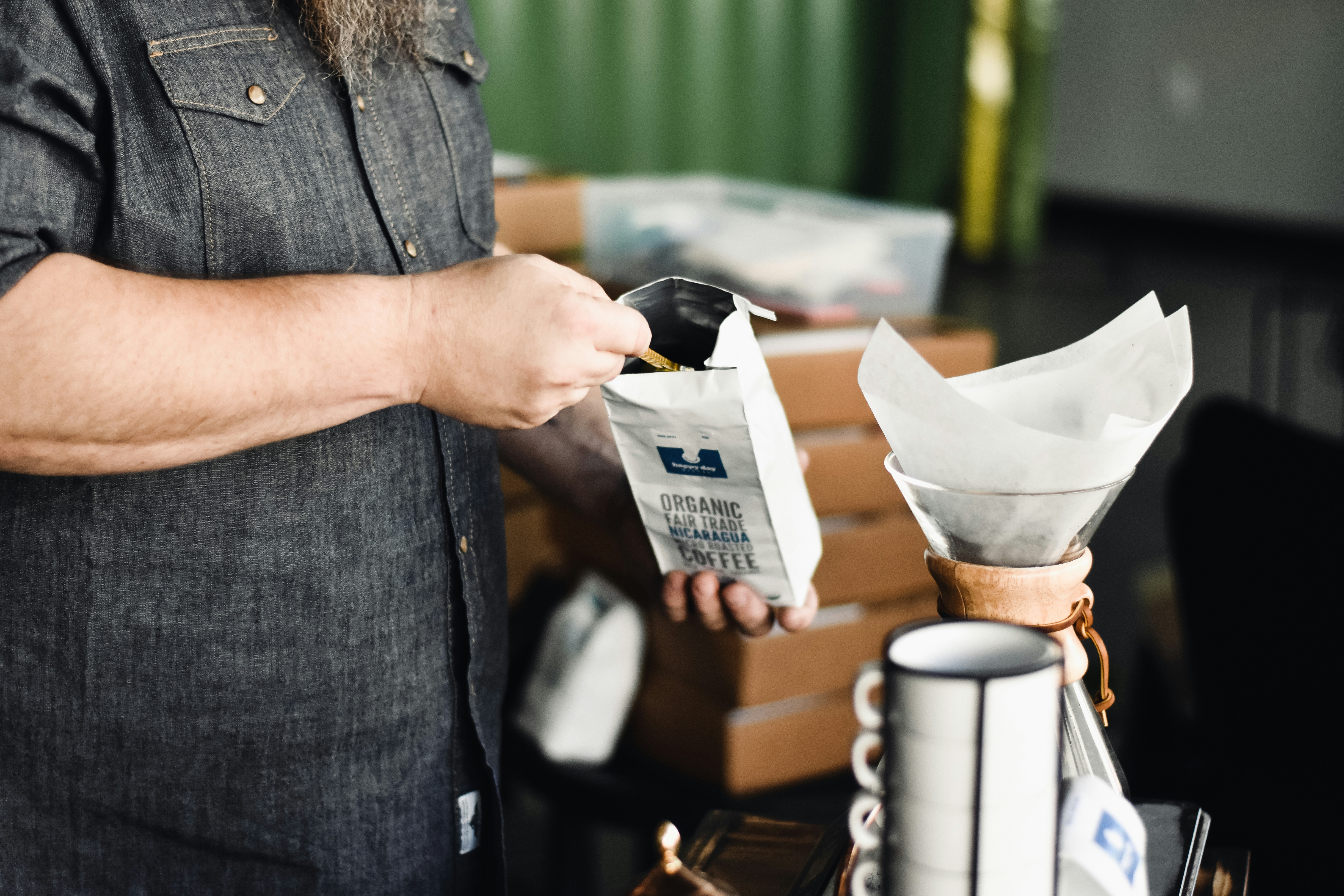 お疲れ様の文化 ドリップ派がまずい缶コーヒーを無下にしない3つの理由 おんど珈琲