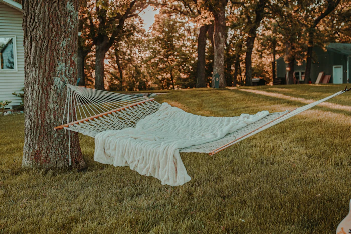 White textile on a hammock