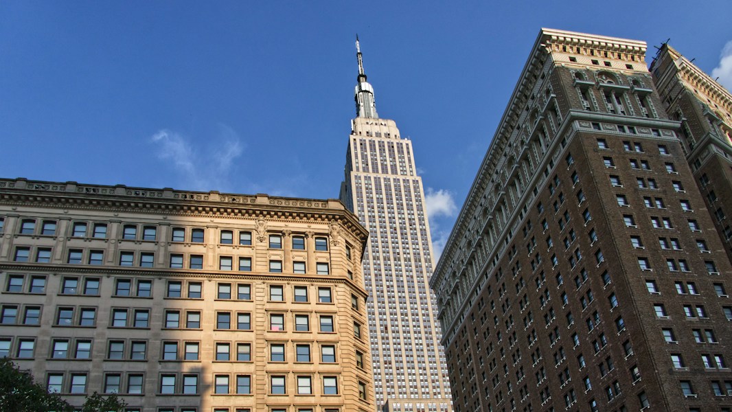 Empire State Building: Geography, Engineering & New York Skyline