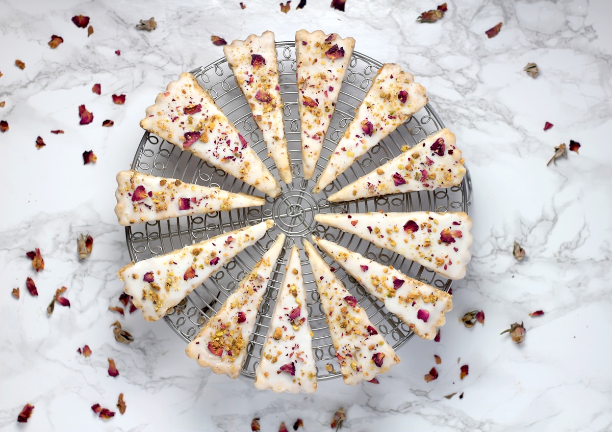 Can You Really Bake With Flowers From Your Garden