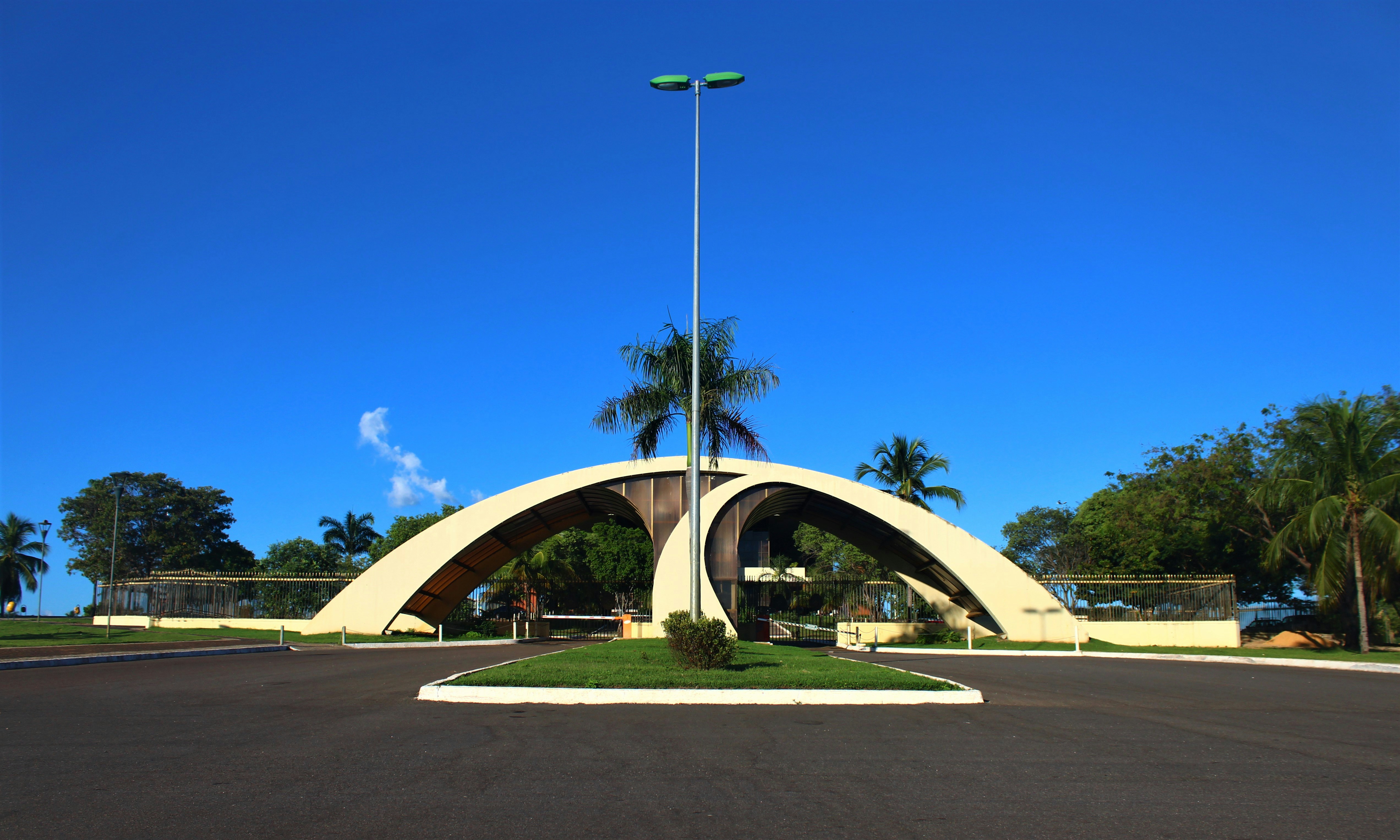 Stay Connected in Papeete