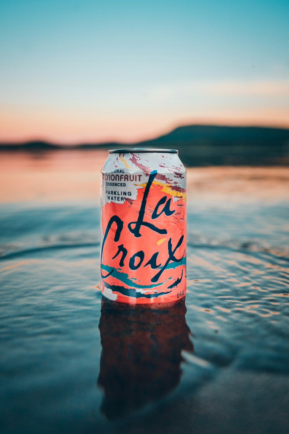 La Crorx can on water