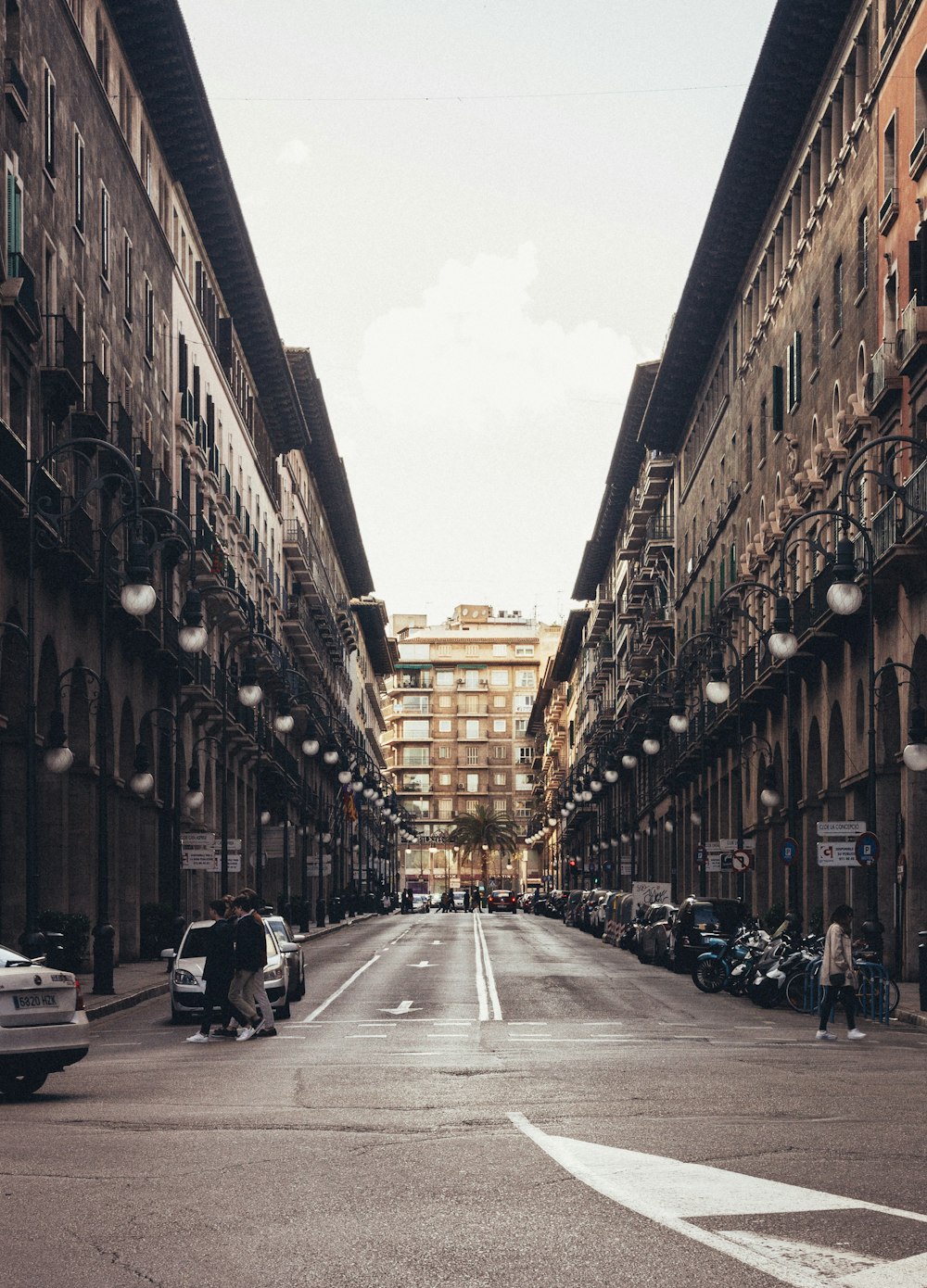 vacant road during daytime